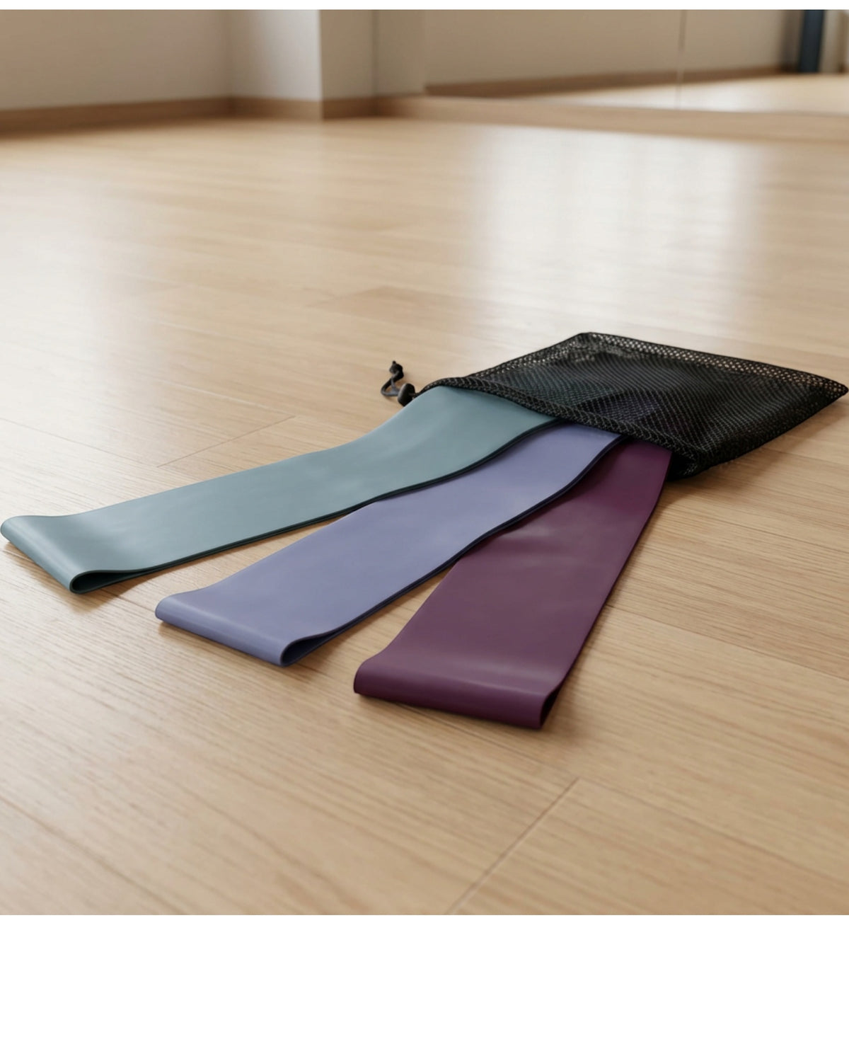 Wpfxd Three Level Flat Latex Therapy Band Set 150 cm Sage Blue Plum - Lifestyle view